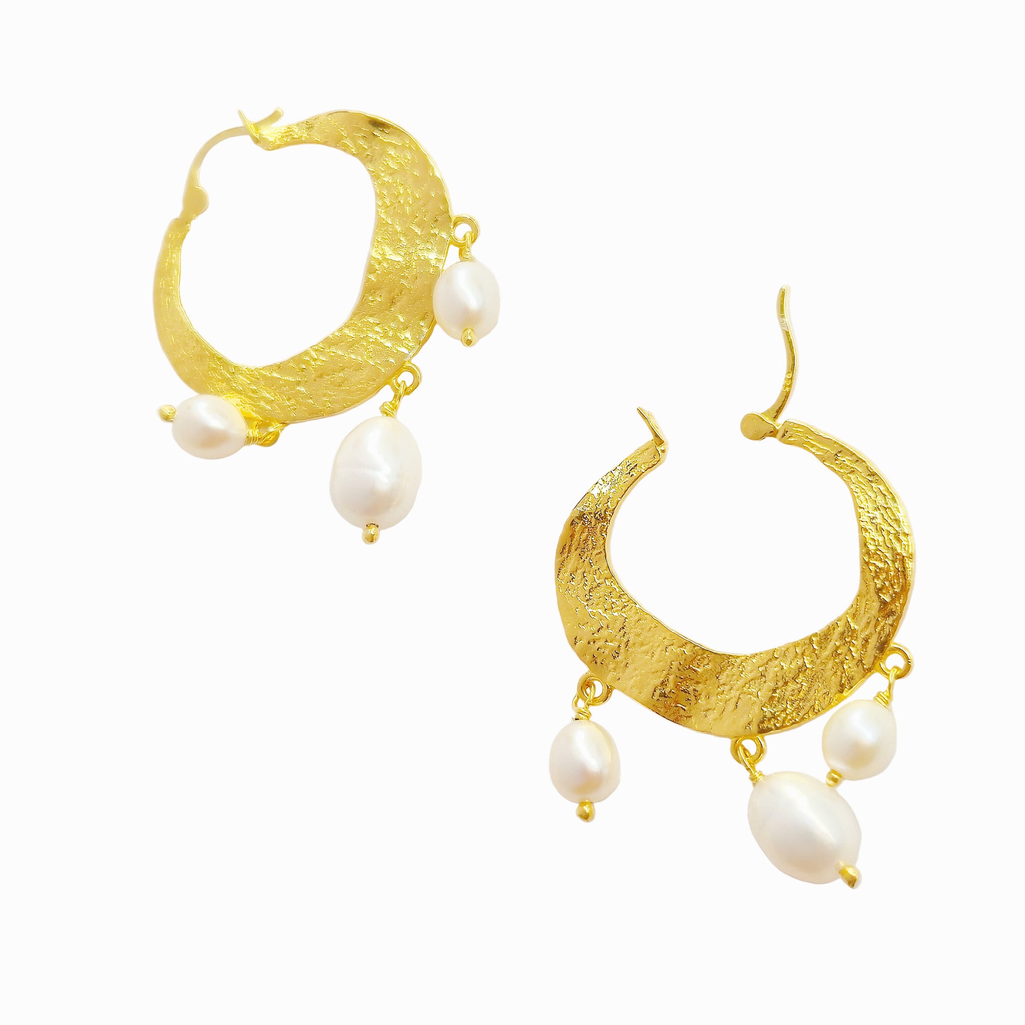 Capri Baroque Pearl Medium Hoop Earrings