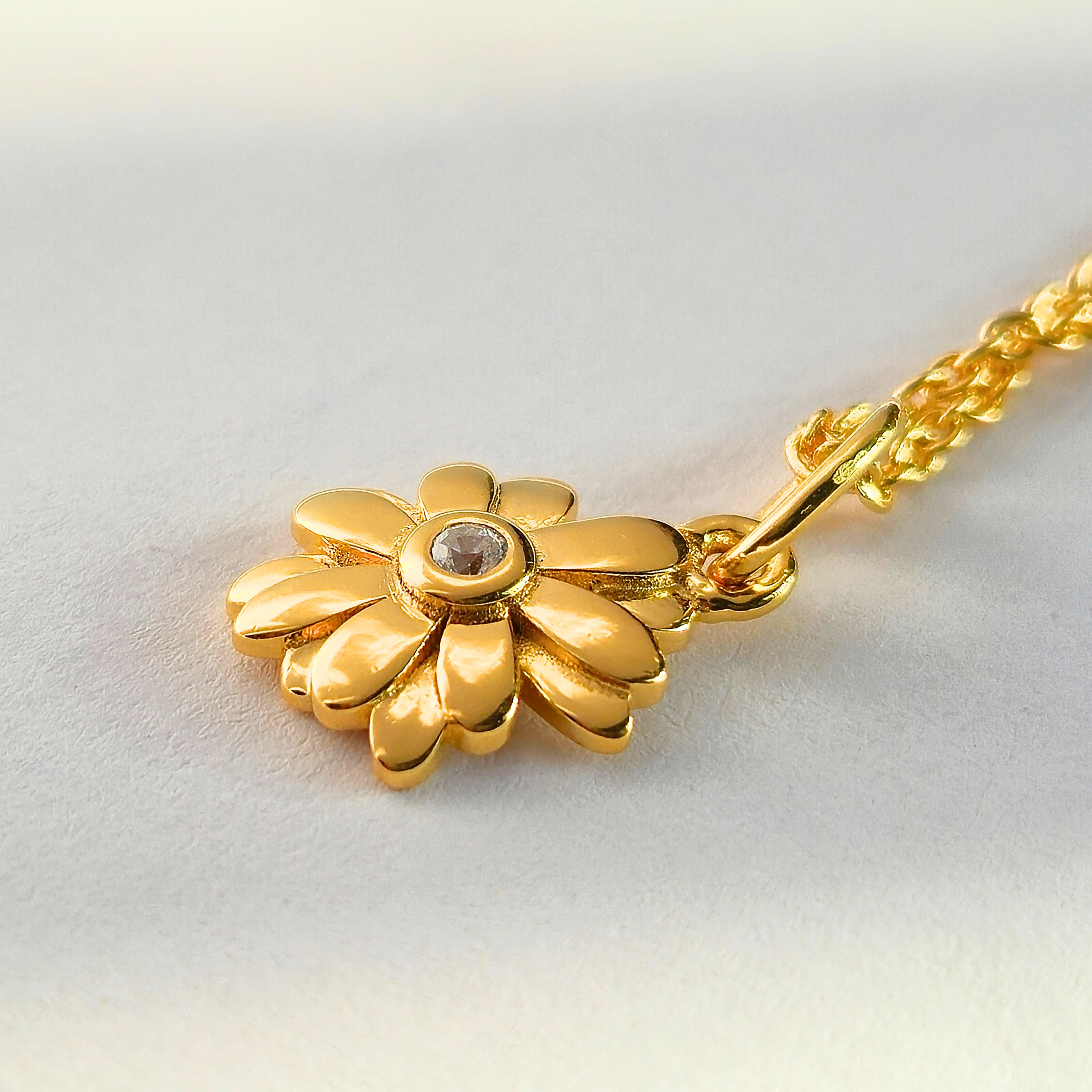 Daisy Detachable Pendant