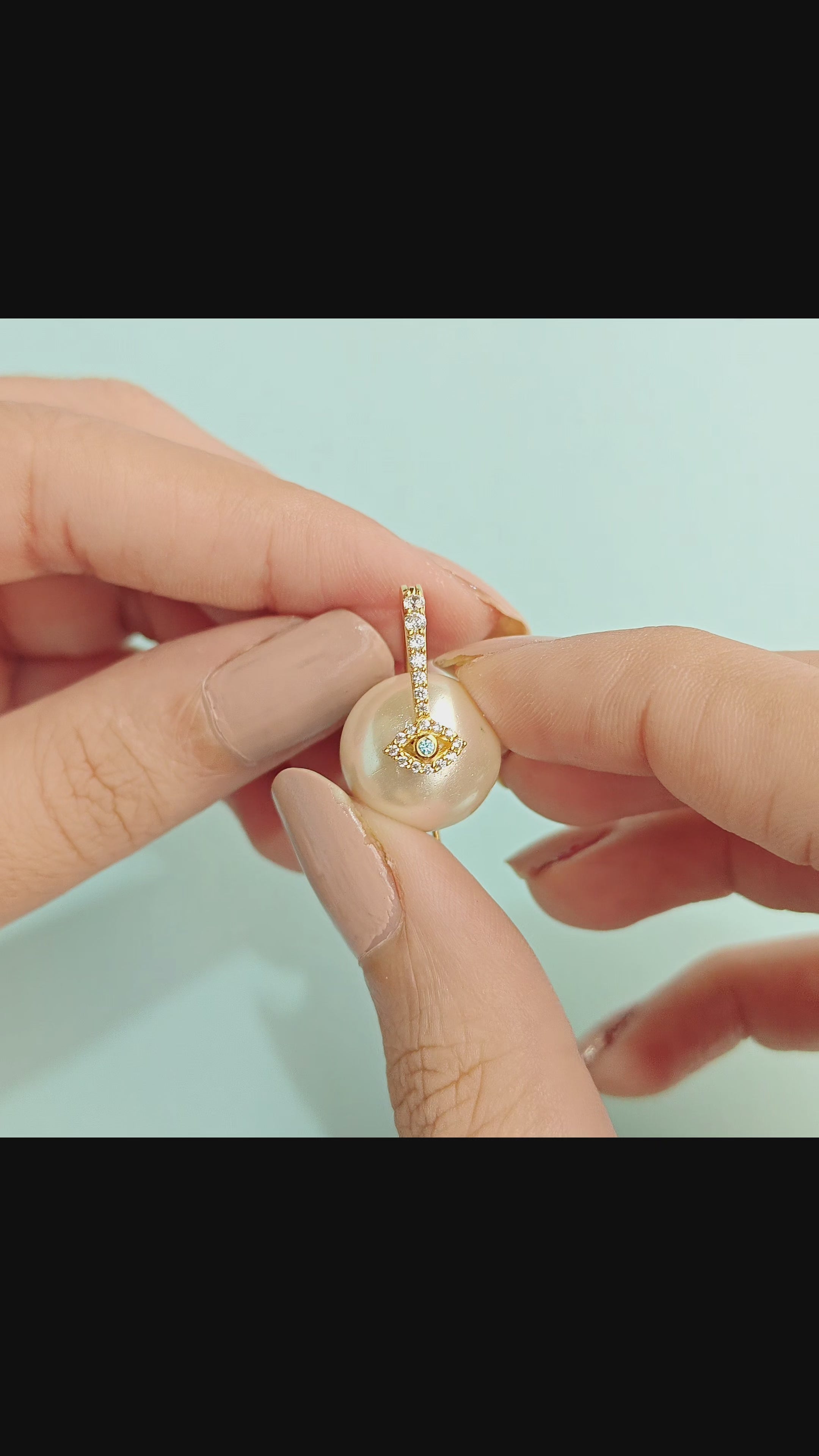 Evil Eye Pearl Earring