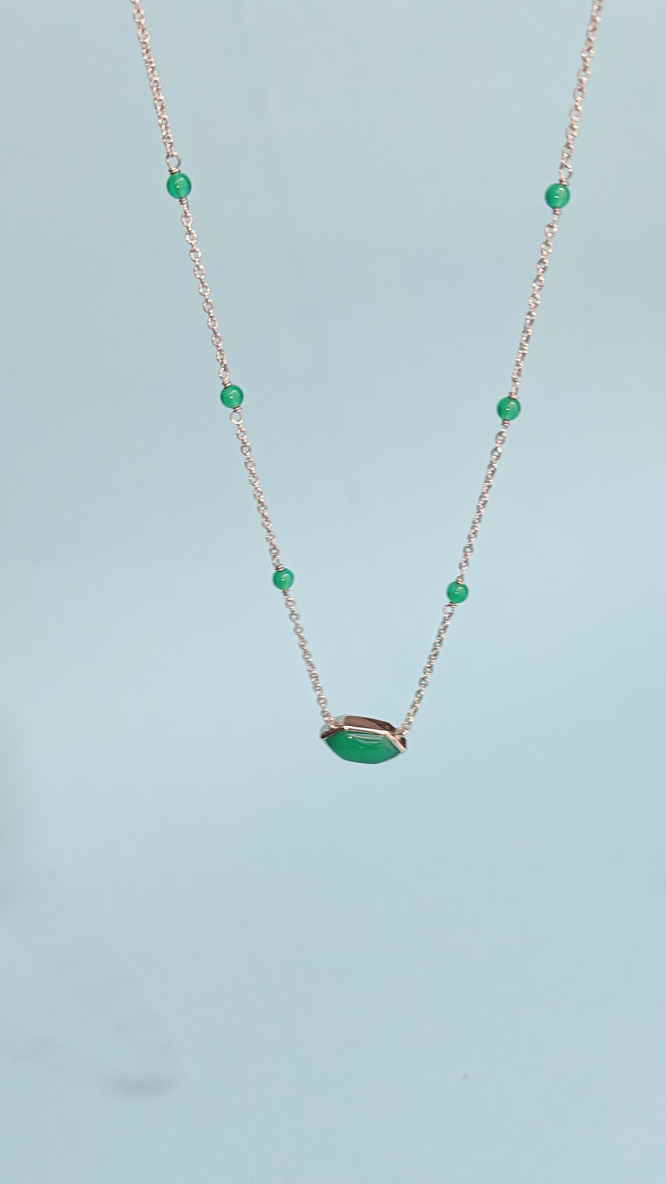 Green Mirage Pendant Necklace