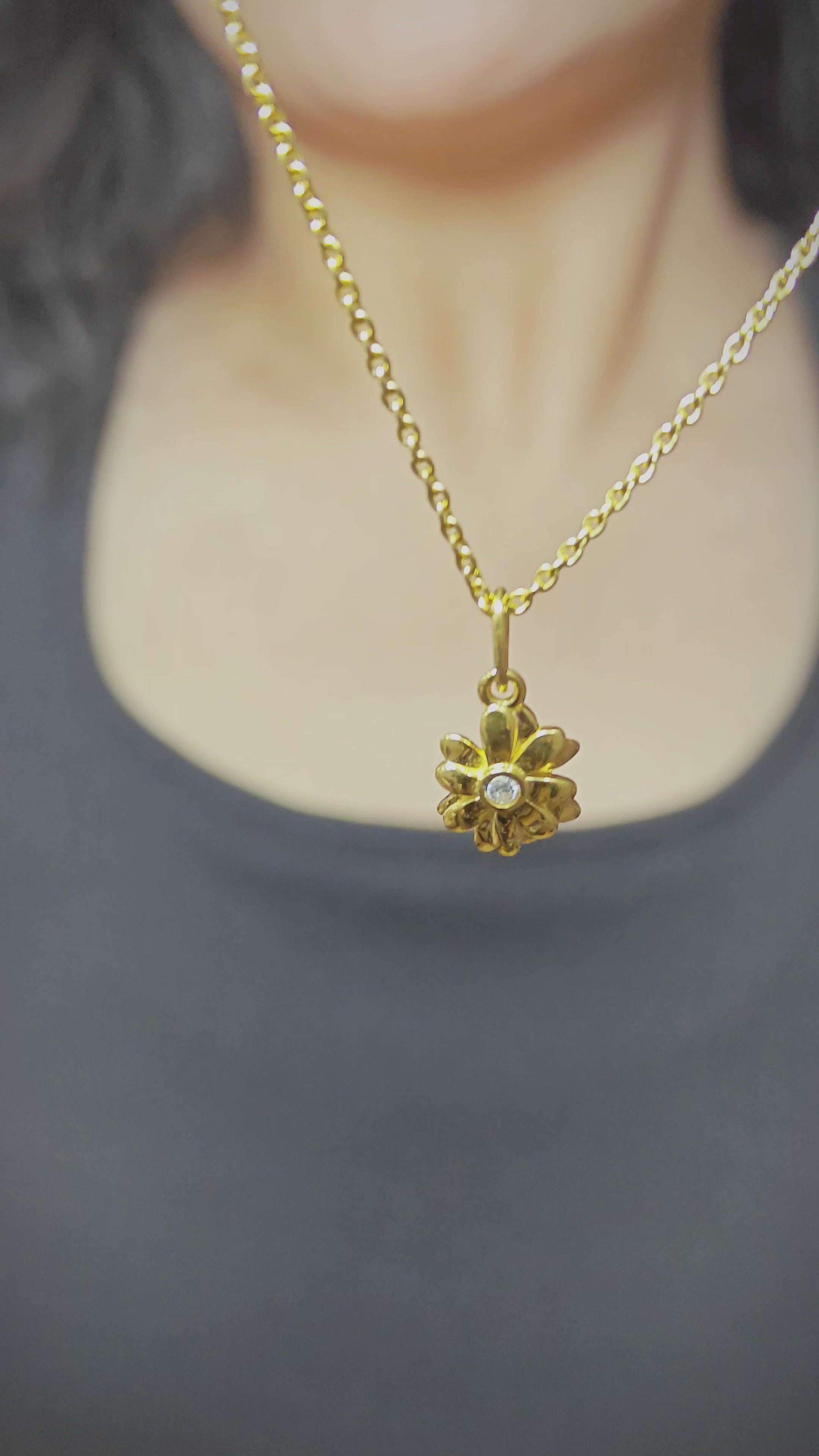 Daisy Detachable Pendant