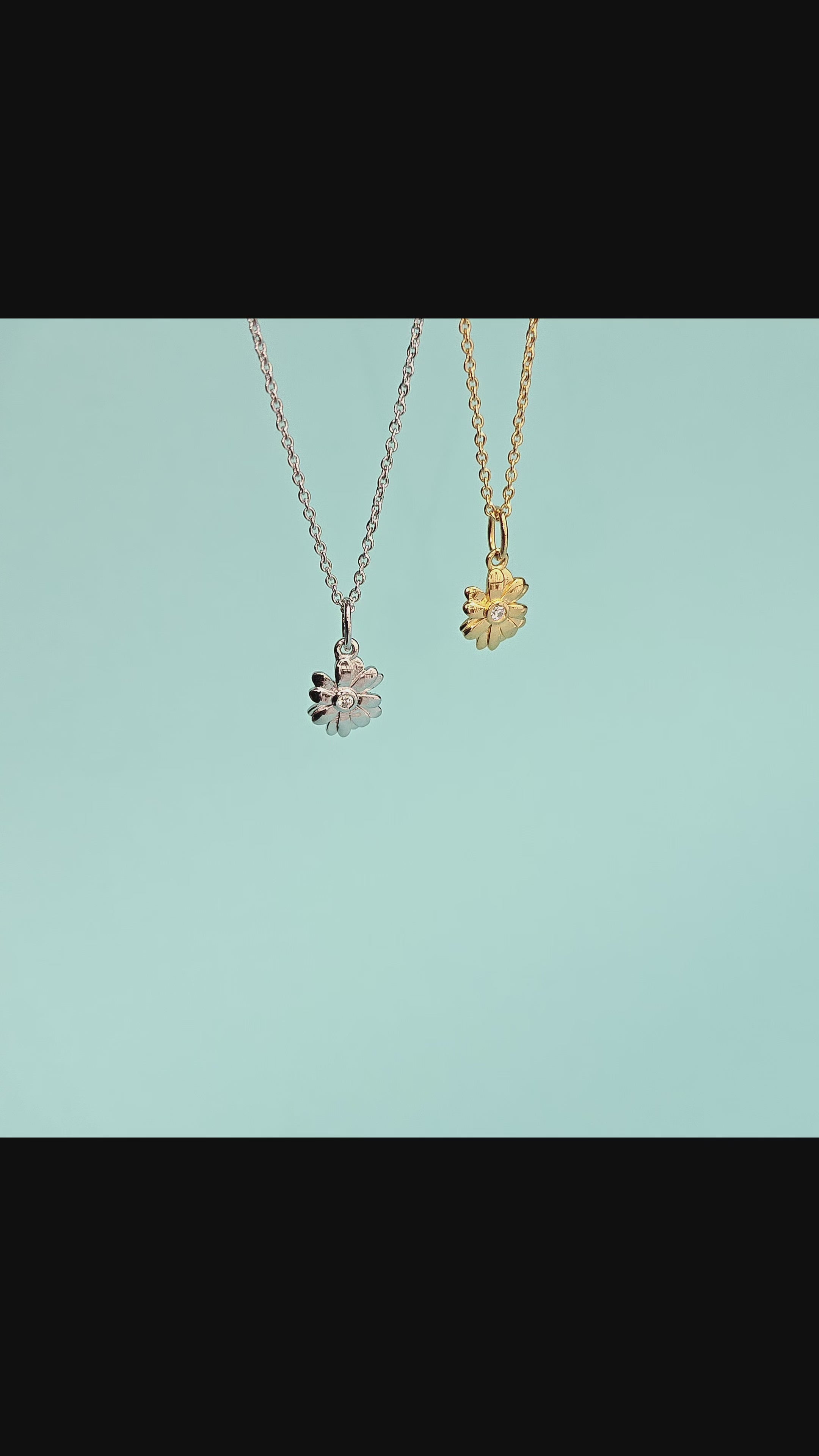 Daisy Detachable Pendant