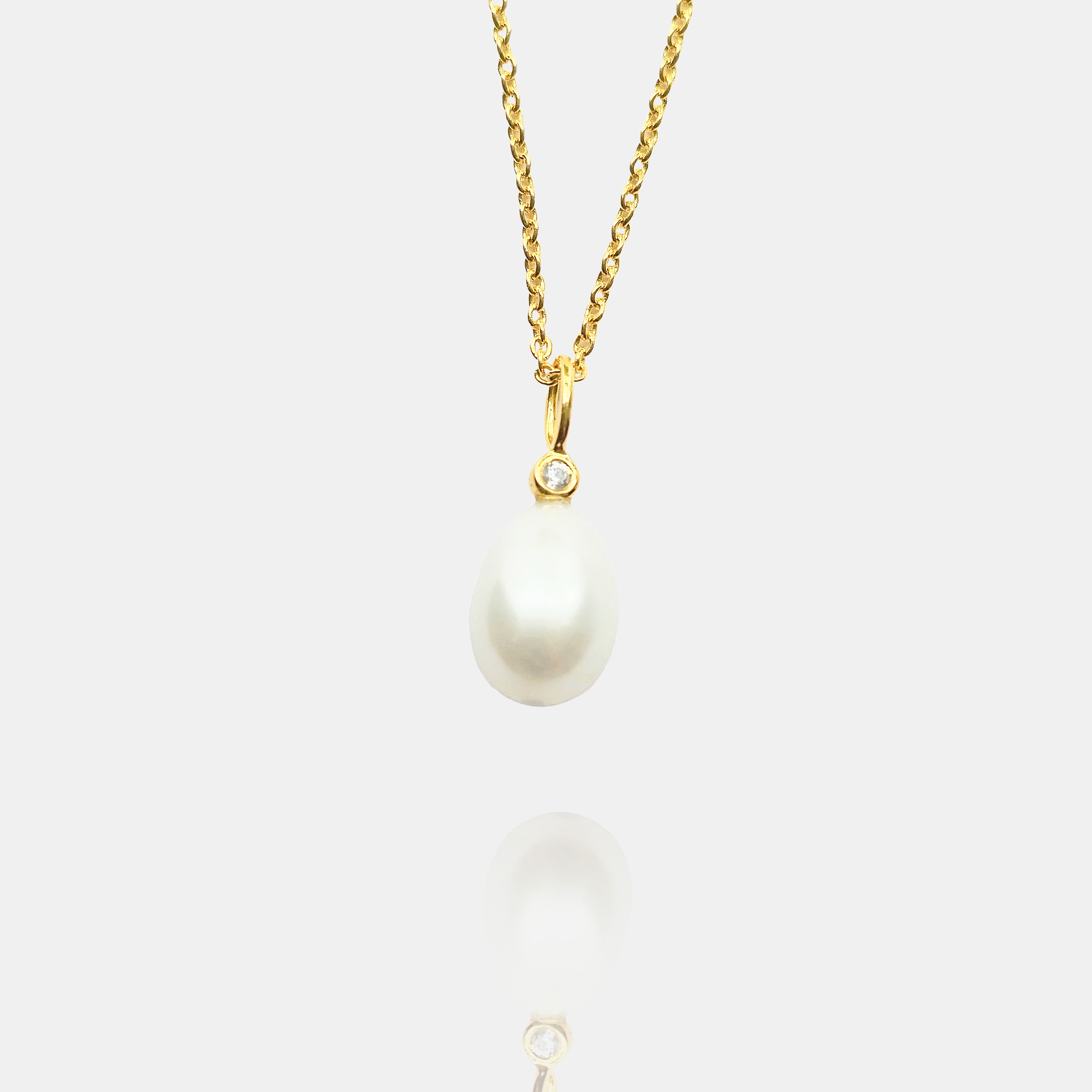 Pearl Drop Detachable Pendant